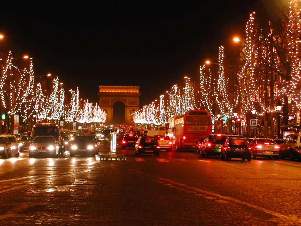 Av-Champs-elysees2 香榭麗舍大到的夜景