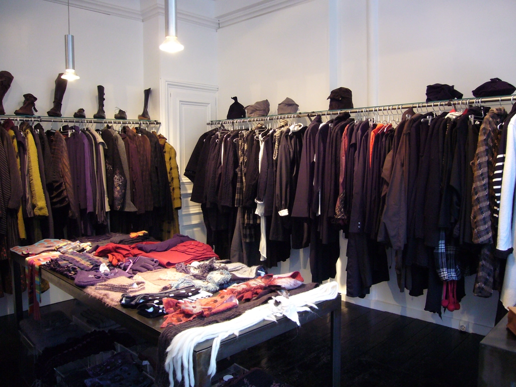 獨立品牌服飾店店內