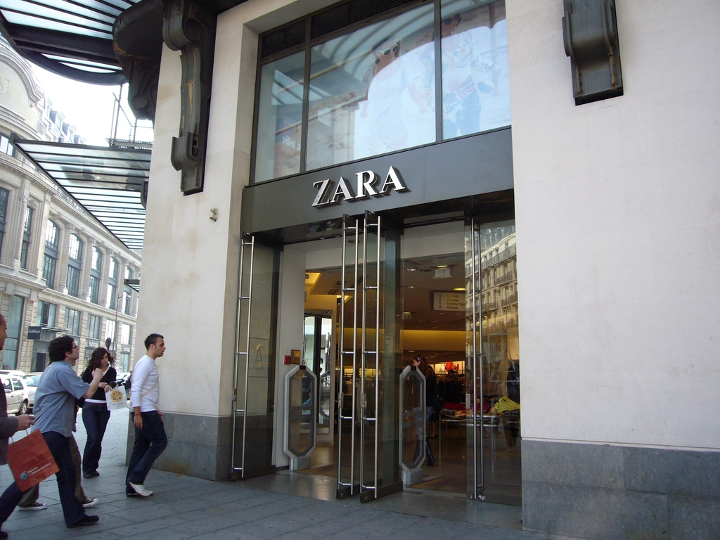 ZARA 商店門面