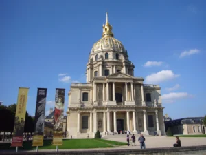 傷兵院適合大人小孩一起參觀，有很美的金黃色圓頂