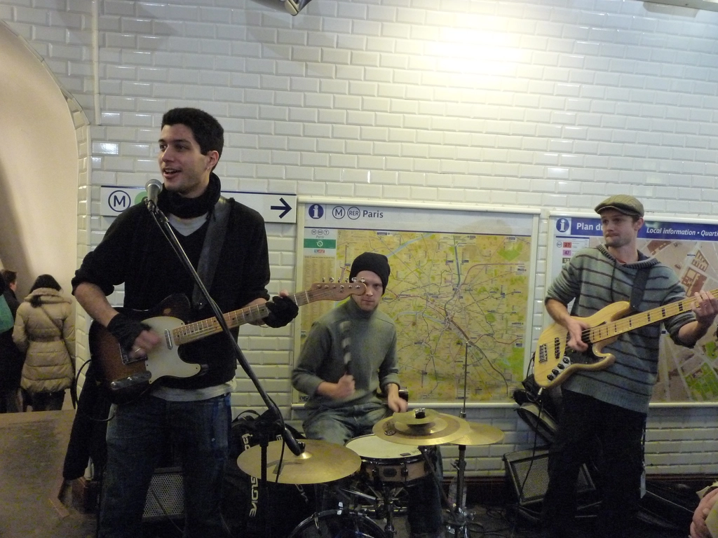 巴黎地鐵的音樂活動，想表演需要申請表演許可