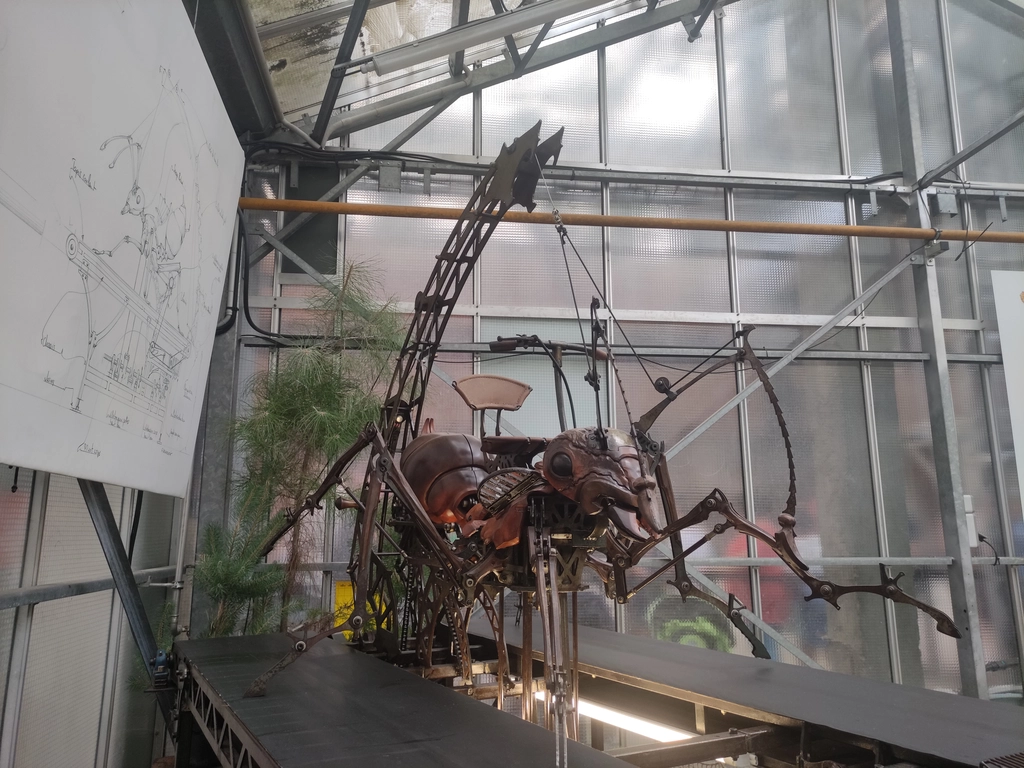 南特島機械大昆蟲