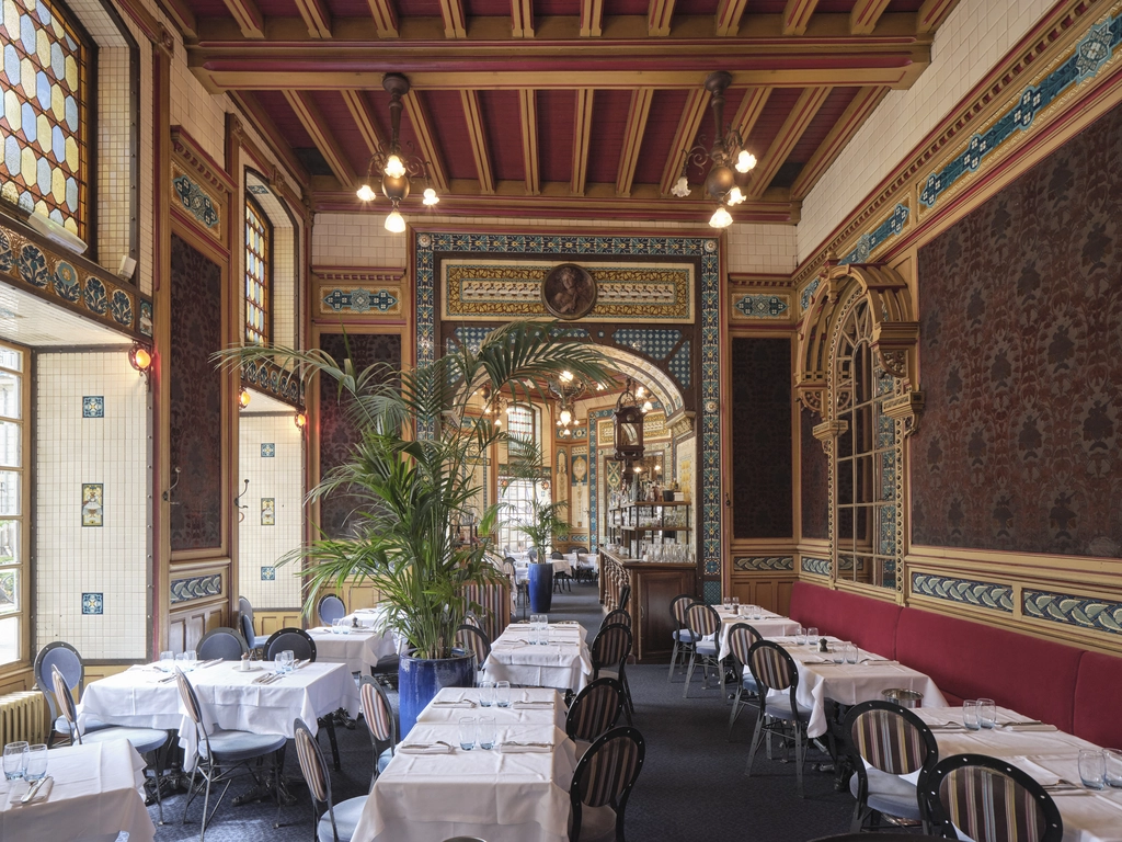 南特 La Cigale 餐廳內部