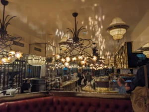 Brasserie l'Européen 的用餐空間