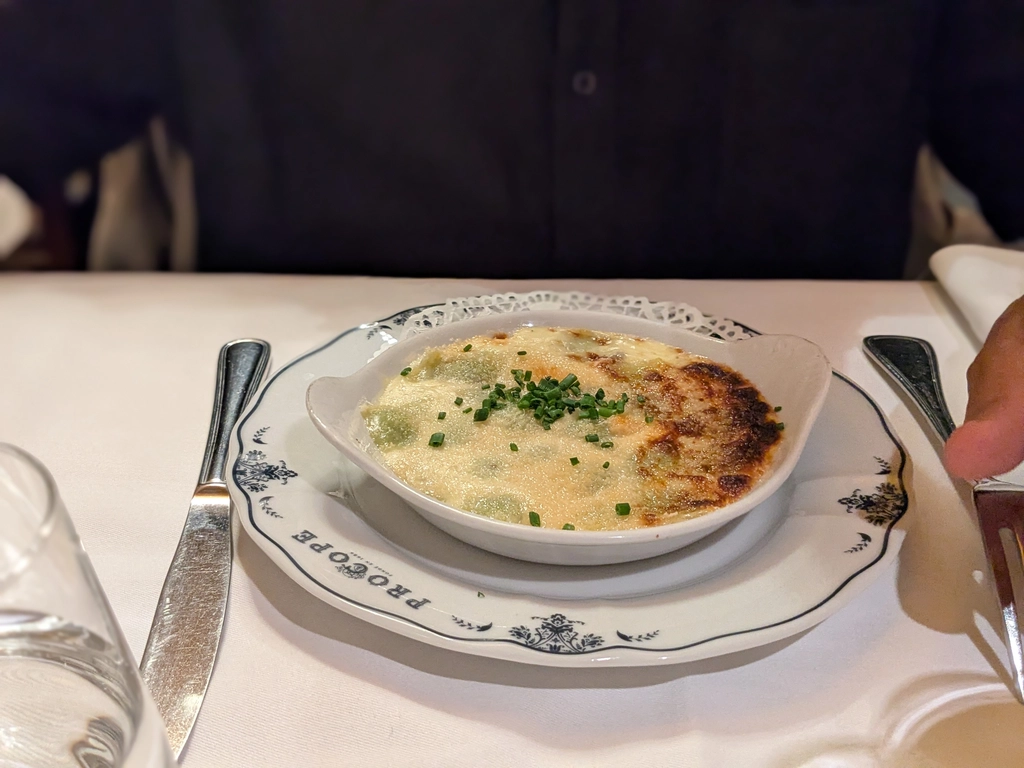 Le Procope 的焗烤義大利餃