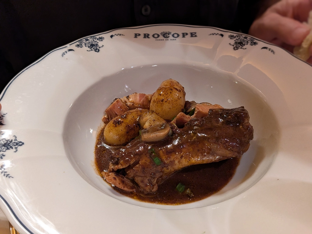 Le Procope 經典的菜餚紅酒燉雞