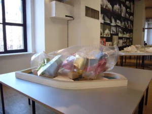 Pavillon Arsenal 展廳裡的建築概念模型