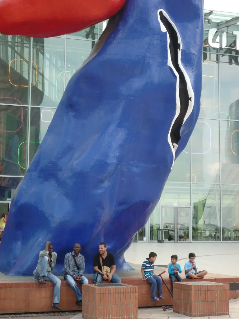 巴黎 La Défense (拉德方斯) 的巨型雕塑