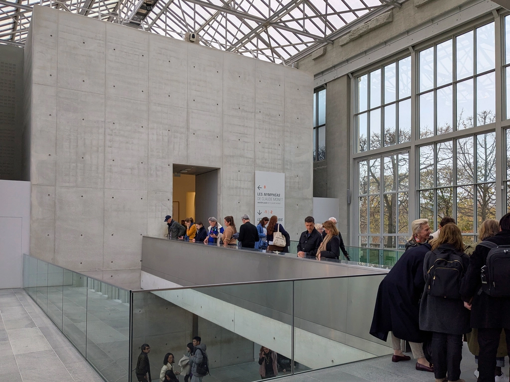 橘園的展廳採光