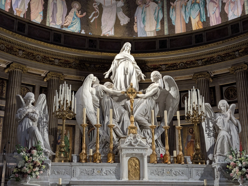 最不像教堂的巴黎神廟 巴黎馬德蓮教堂 Église Sainte Marie-Madeleine