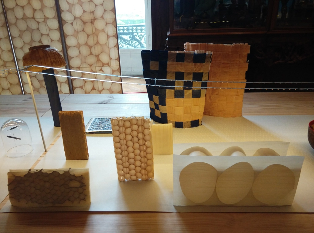 巴黎裝飾藝術博物館 (Musée des Arts Décoratifs, MAD) 的家具材質展