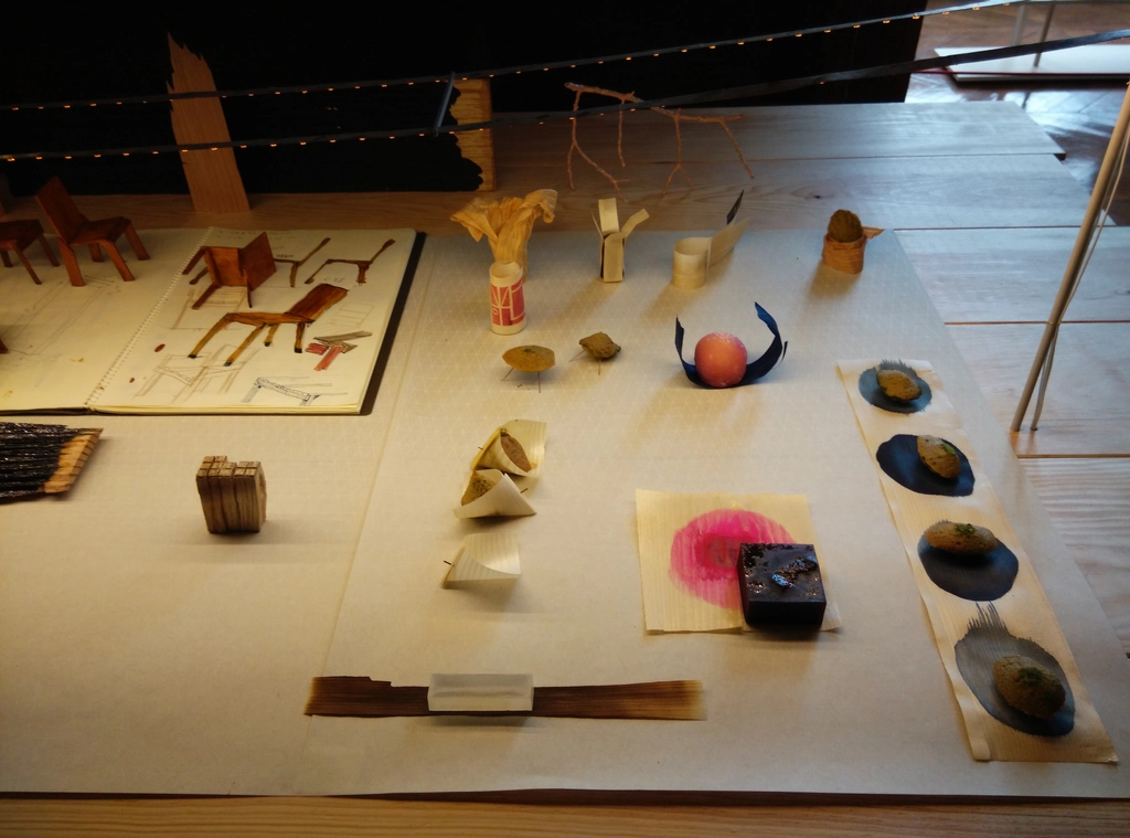 巴黎裝飾藝術博物館 (Musée des Arts Décoratifs, MAD) 的家具材質展