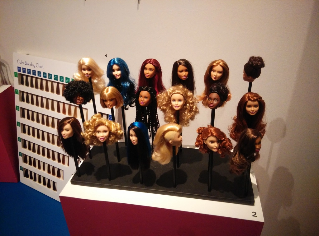 巴黎裝飾藝術博物館 (Musée des Arts Décoratifs, MAD) 的芭比特展