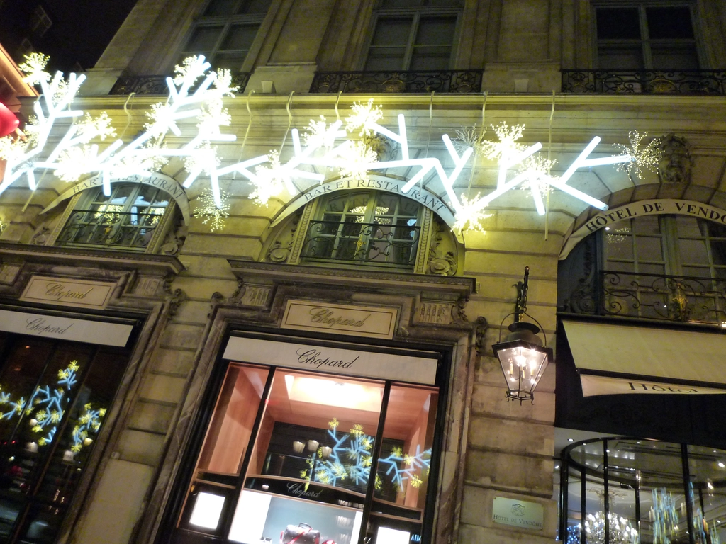 巴黎名品店的聖誕裝飾