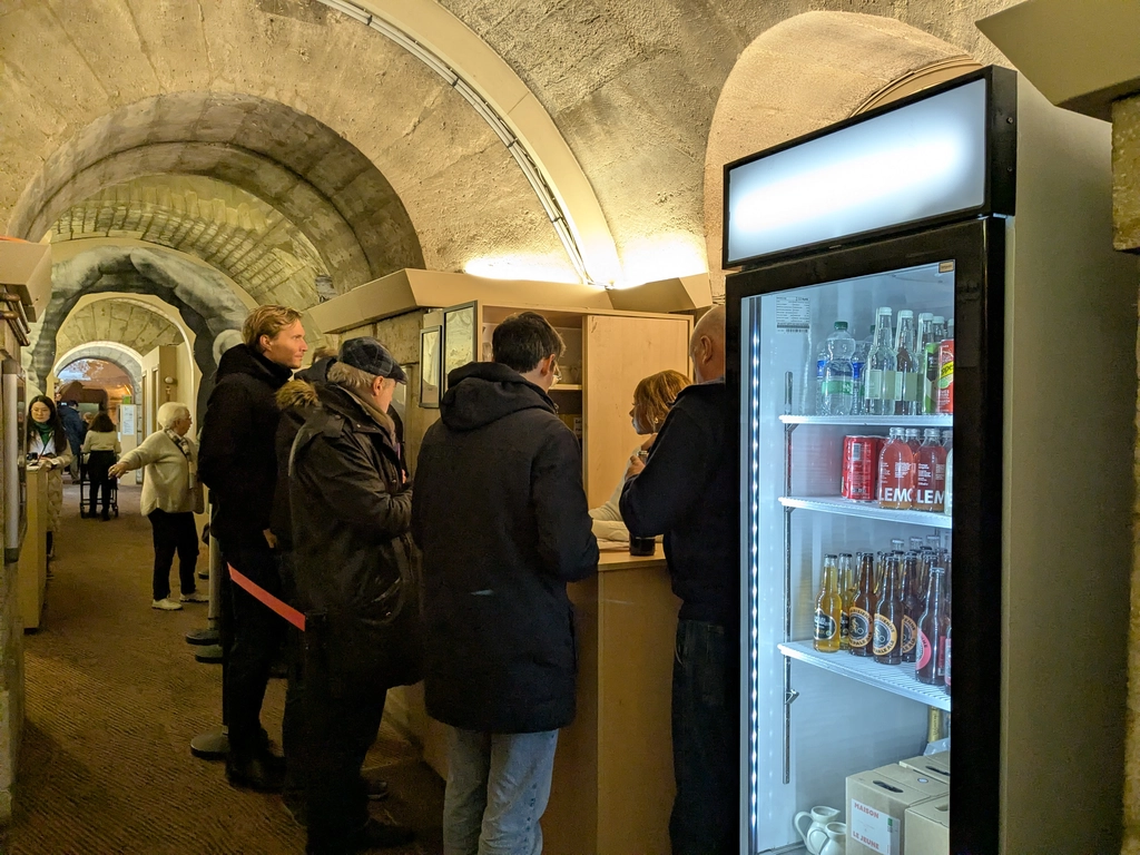 馬德蓮公益食堂的收費櫃台