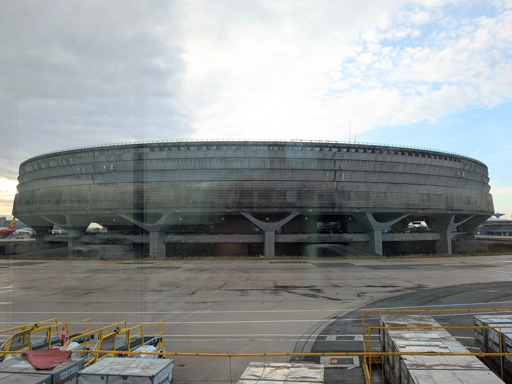 巴黎戴高樂機場第一航廈外觀