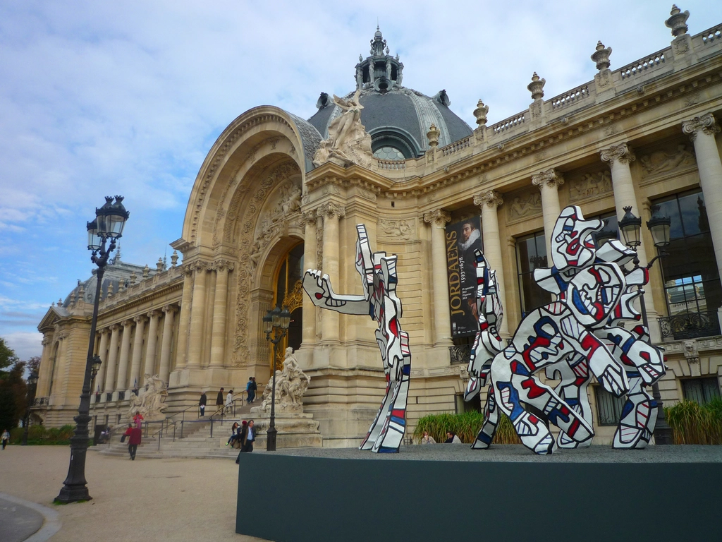 大皇宮的對面的小皇宮美術館