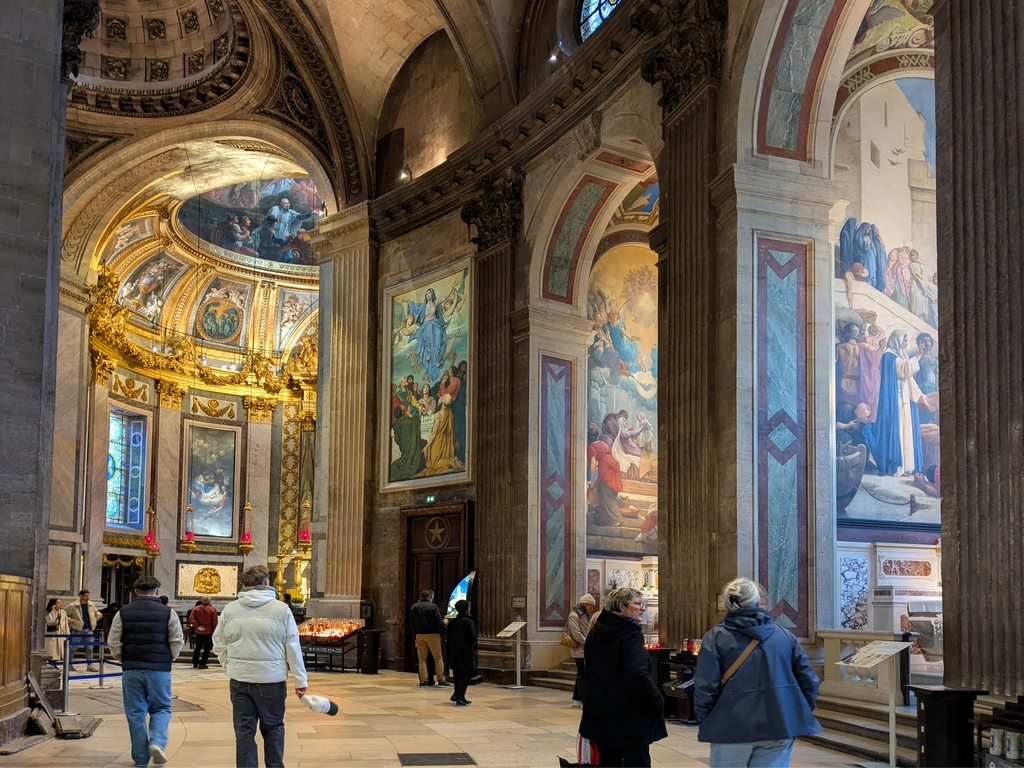 巴黎聖敘爾比斯教堂 Église Saint-Sulpice 內部的大幅壁畫