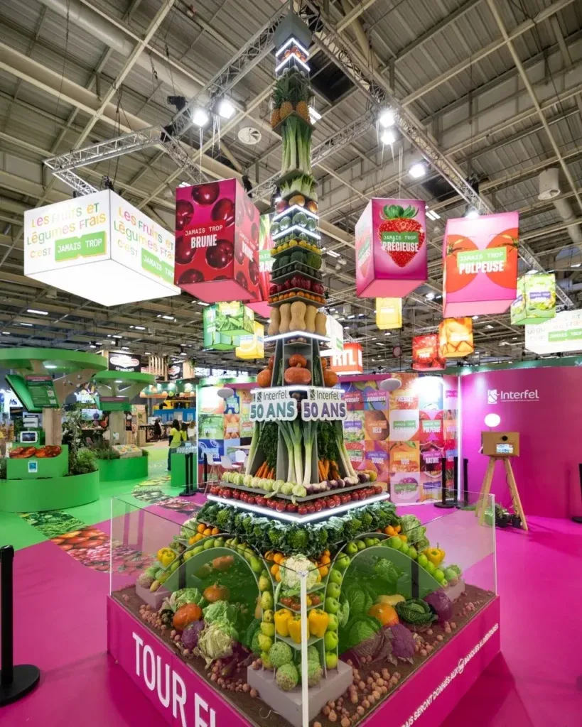巴黎國際農業展 Salon de l'Agriculture 的農產品鐵塔擺設